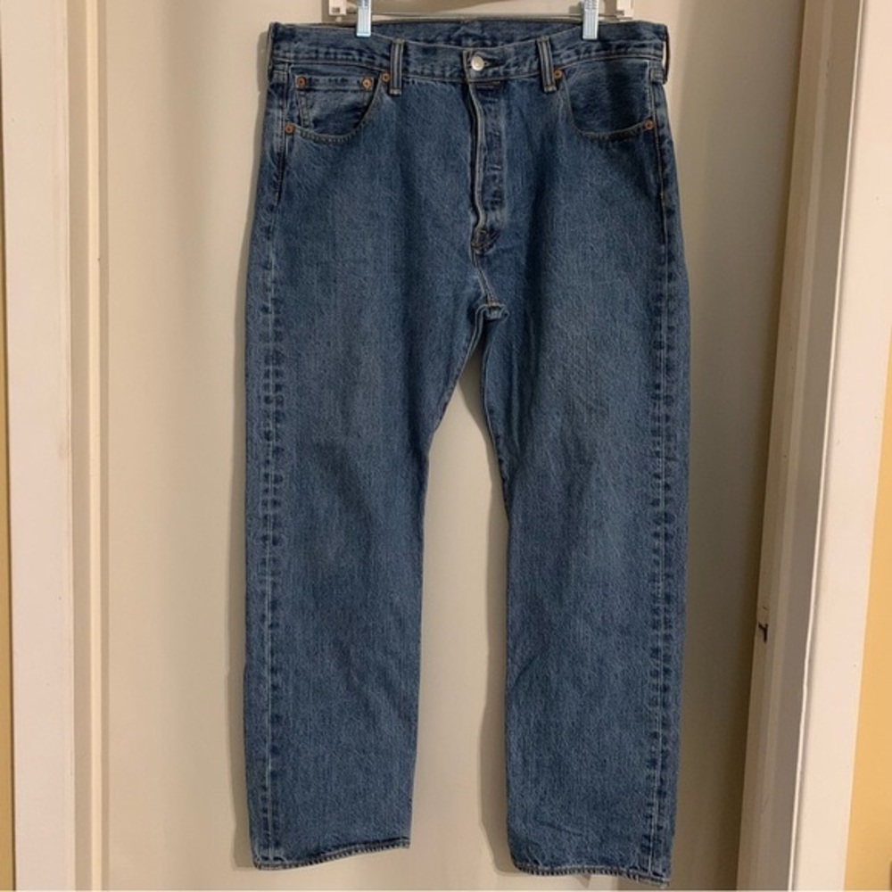 Levi's Men's Straight Fit Denim Jeans - Medium Blue